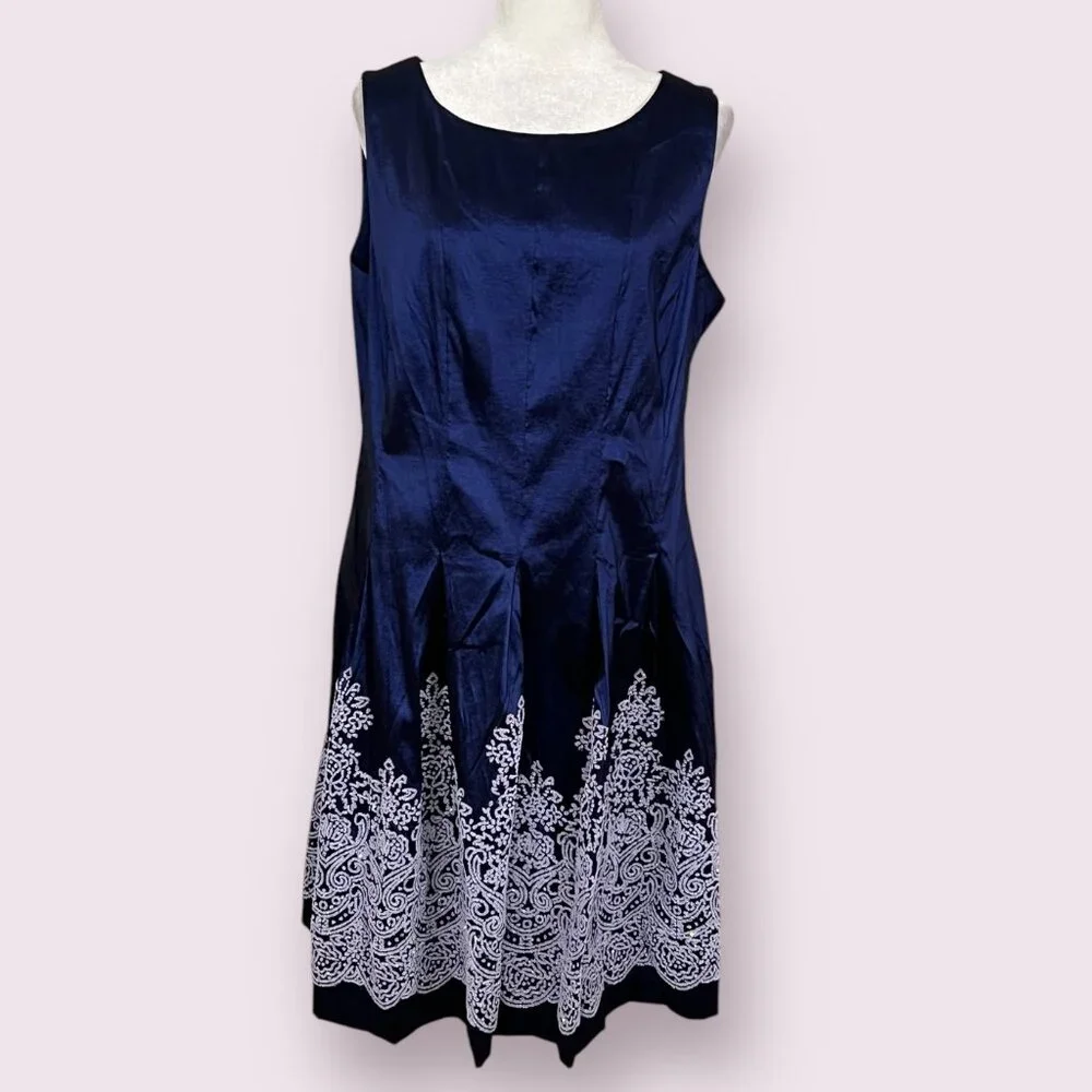 Leslie Fay Blue Fit & Flare Dress 16 Paisley Hem Sleeveless Party Made in USA - Picture 2 of 10